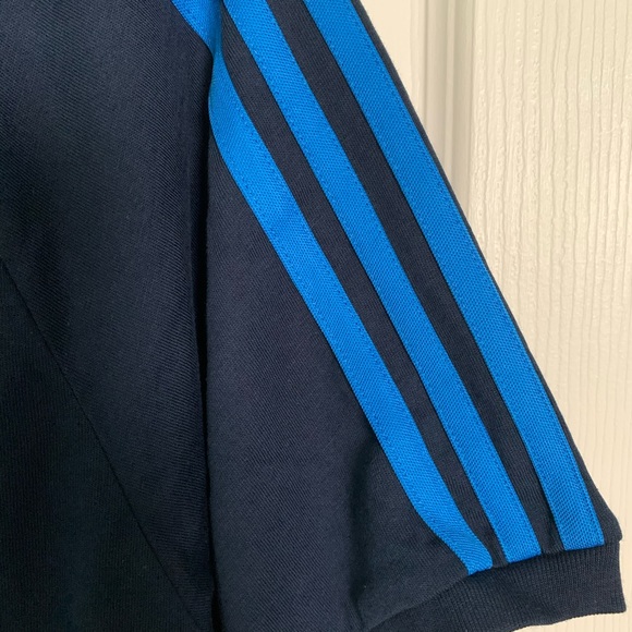 Adidas 3 stripes Tee, Brand New with Tags - Picture 5 of 8